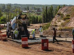 La bajada de Nueva España era una obra muy anhelada históricamente para la conexión de los vecinos de la Zona Sur. La bajada de Nueva España era una obra muy anhelada históricamente para la conexión de los vecinos de la Zona Sur.