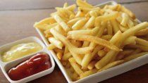 La mejor receta para las papas fritas más crujientes: cómo prepararlas con solo 5 pasos