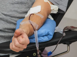 El Día Nacional del Donante Voluntario de Sangre está establecido para el 9 de noviembre. El Día Nacional del Donante Voluntario de Sangre está establecido para el 9 de noviembre.