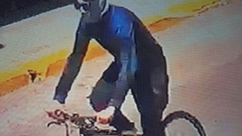 Indignante: un depravado le tiró semen a una nena de 8 años