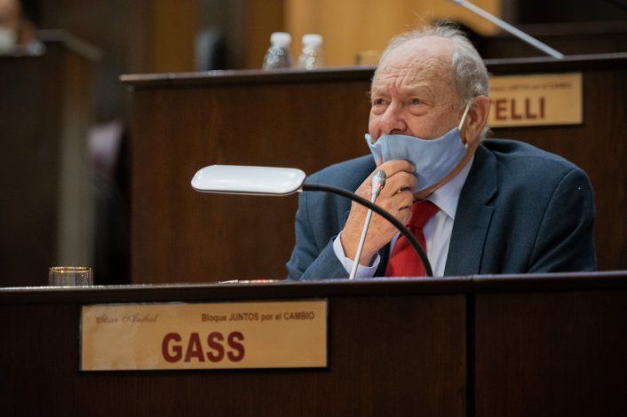 Gass y Montecinos no avalarán el endeudamiento provincial