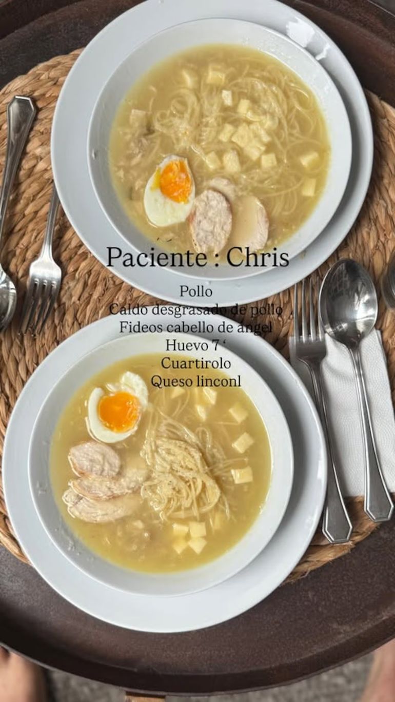 El huevo y el pollo fueron los principales ingredientes de la preparaci&oacute;n del cocinero.