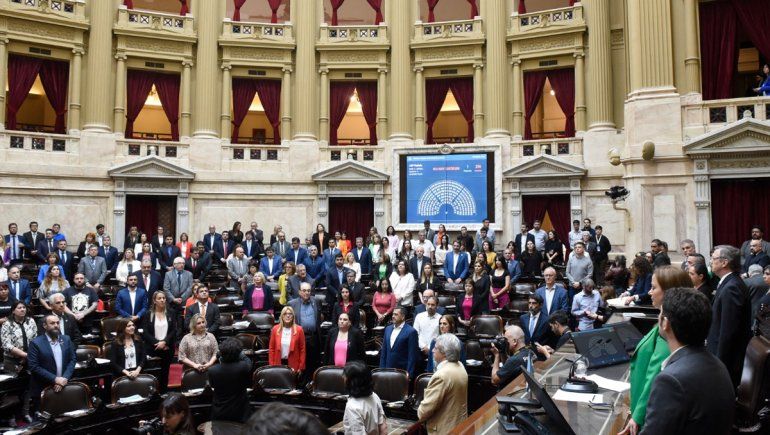 El increíble yoga de la política