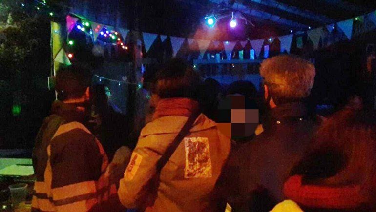 Desbarataron una juntada de jóvenes en La Angostura