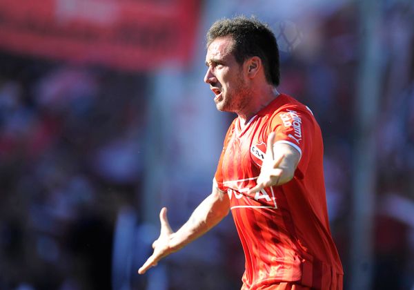 Independiente se lo dio vuelta a Racing y le ganó por 2 a 1