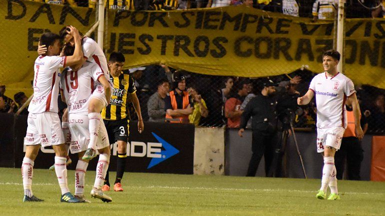 Huracán fue más que Olimpoen su casa y lo dejó último.