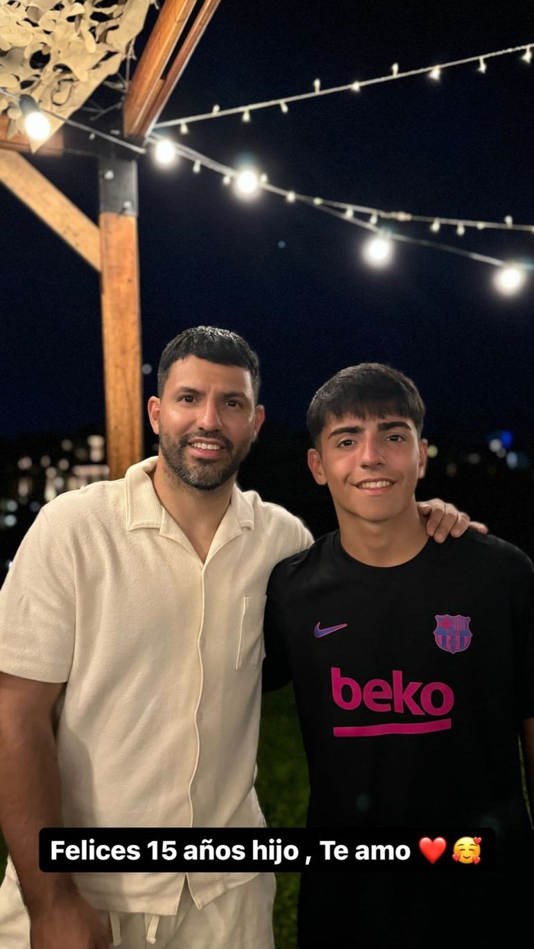 El Kun Agüero y el saludo que le envió a Benjamín Agüero por su cumpleaños. El Kun Agüero y el saludo que le envió a Benjamín Agüero por su cumpleaños.