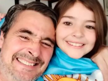 Robarle un gol al ladrón: la canción de un payador y su hija que se hizo viral antes de Argentina-Inglaterra.