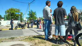 fuerte choque en gatica y las vias: dos personas fueron hospitalizadas fuerte choque en gatica y las vias: dos personas fueron hospitalizadas