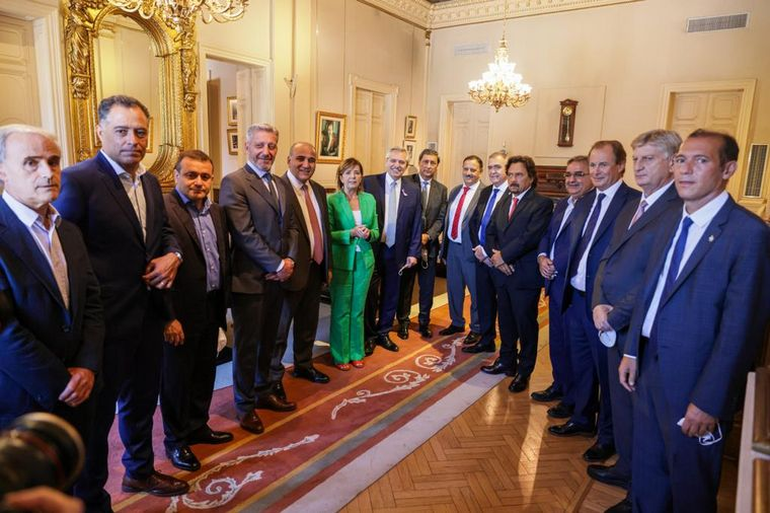 Gutiérrez participó en la reunión de Nación por la coparticipación
