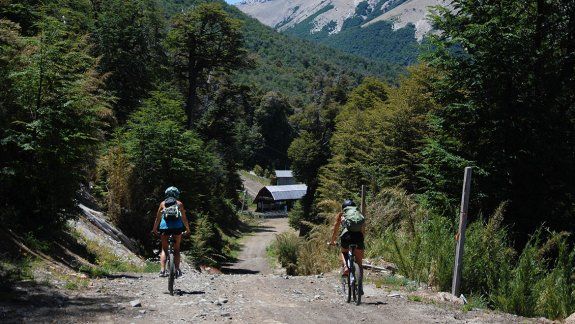 Cerro Bayo suma adrenalina con un gran bike park