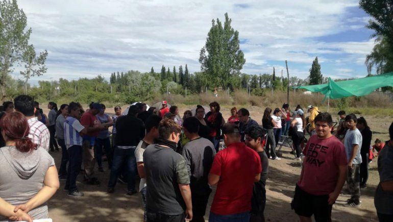 Por desalojos, no hubo clases en el barrio Confluencia