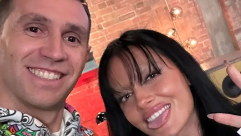 Oriana Sabatini y el Dibu Martínez compartieron una entrevista.