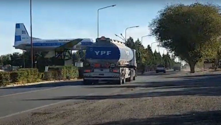 Comenzaron a liberar camiones de la refinería Plaza Huincul