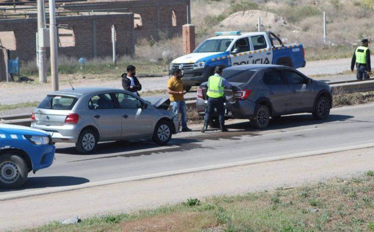 Se asustó, frenó y causó un choque en cadena en Ruta 7