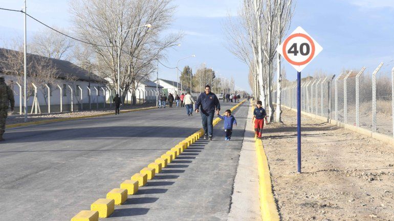 Los vecinos de Valentina ya pueden llegar al centro por Lanín