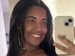 Tras ser apuñalada y quemada por su compañero de trabajo, la mujer se encuentra internada en un hospital de Brasil. Tras ser apuñalada y quemada por su compañero de trabajo, la mujer se encuentra internada en un hospital de Brasil.