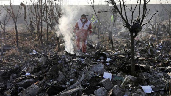 El avión ucrania fue derribado por dos misiles iraníes