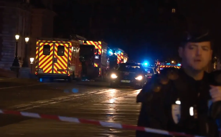 Disturbios en Francia tras el triunfo de Macron: la policía mató a dos manifestantes