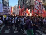 Tolosa Paz recibió a piqueteros y evitó protestas para fin de año