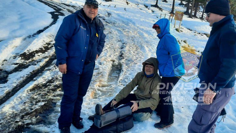 Operativo en la montaña para rescatar a un turista accidentado