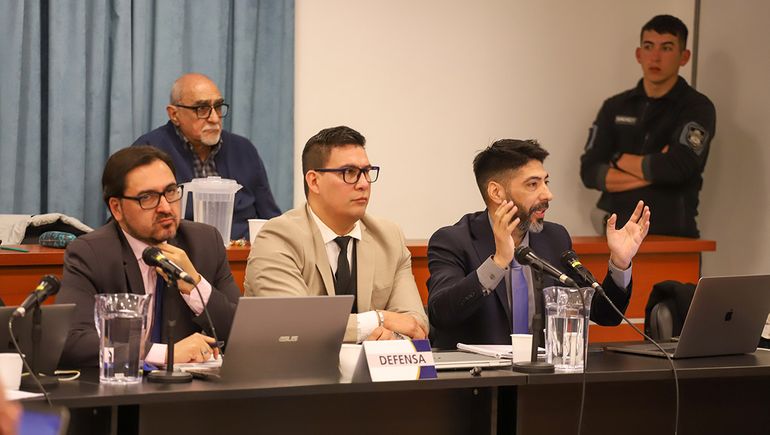 El abogado Alfredo Cury intentó recusar al tribual porque no lo dejaron hablar al final de los alegatos del Ministerio Público Fiscal.