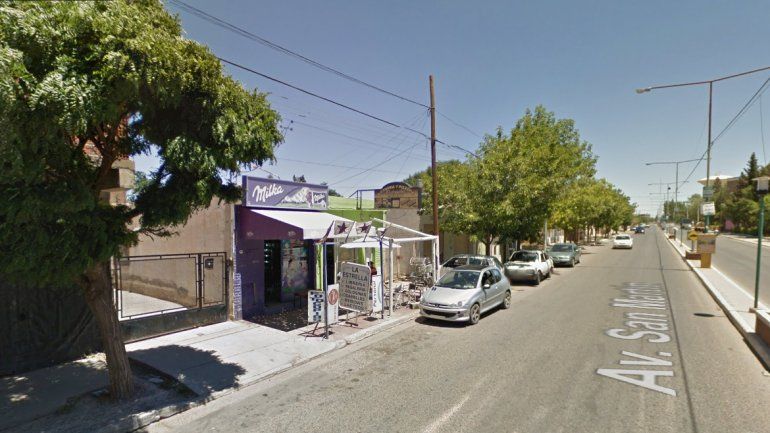 Atraparon a los ladrones que habían arrojado un arma en una escuela