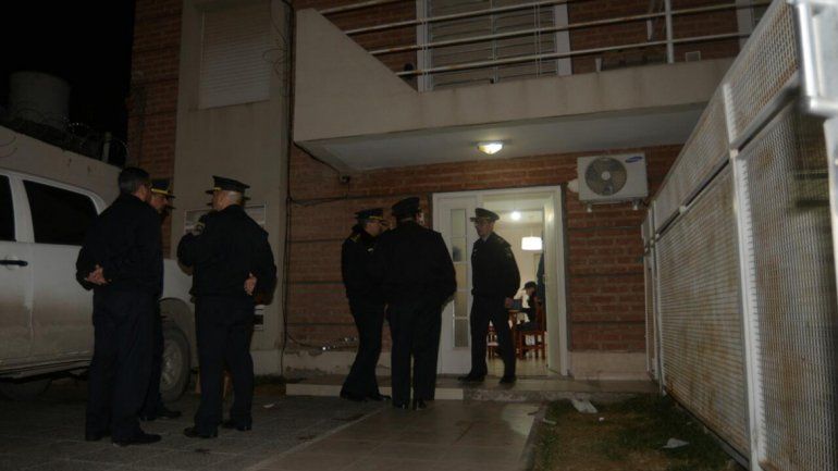 El allanamiento en el domicilio se inició ayer a las 16 y terminó alrededor de las 21.