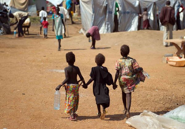 Suman 10.000 muertos en Sudán