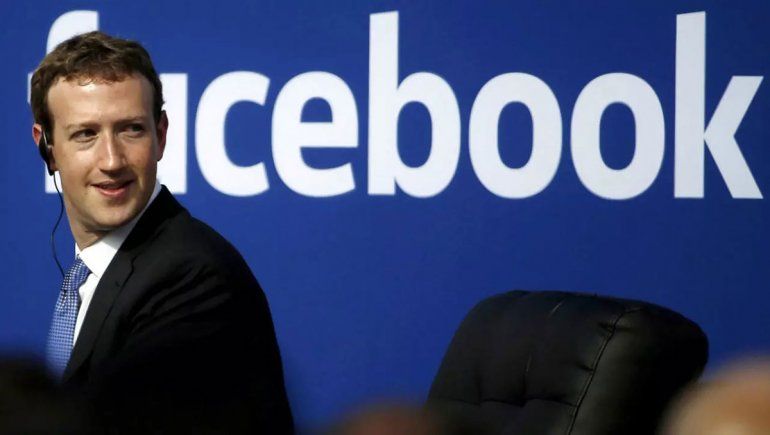 Facebook borra anuncio de Trump
