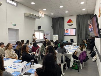 El Programa de Comunicación y Oratoria para mujeres empresarias estuvo a cargo de la Universidad Torcuato Di Tella.