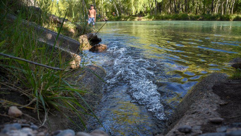 El EPAS desmintió que haya vertidos cloacales en el Limay