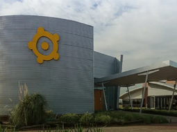 Los bancos comenzaron reclamar por las deuda...un paso a la quiebra de esta emblemática empresa. Los bancos comenzaron reclamar por las deuda...un paso a la quiebra de esta emblemática empresa.