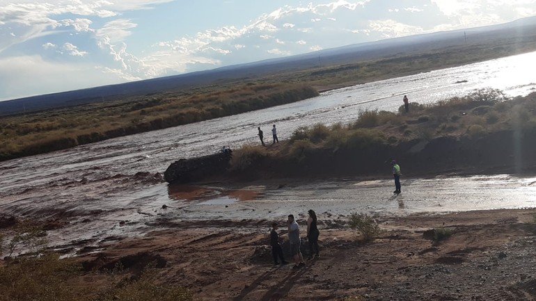 Otra vez cortaron el tránsito en la ruta 5 por la lluvia