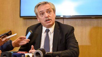 alberto: vamos a respetar sus depositos en dolares alberto: vamos a respetar sus depositos en dolares