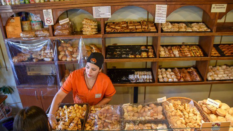 Las panaderías no suben los precios para vender algo