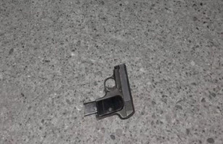 Comodoro Rivadavia: la pistola que le encontraron al detenido. Comodoro Rivadavia: la pistola que le encontraron al detenido.