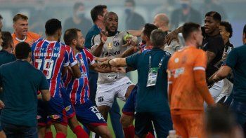 infernal batalla campal en brasil: se dieron como en la guerra infernal batalla campal en brasil: se dieron como en la guerra