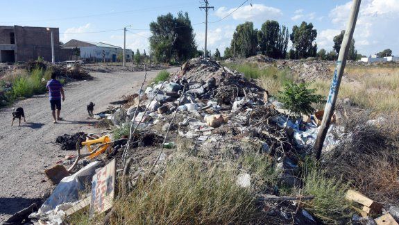El Municipio sale a la caza de los vecinos mugrientos
