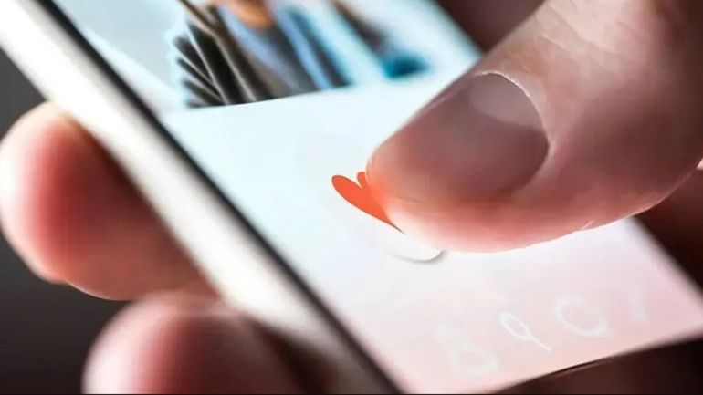 Lo que comenzó como la búsqueda de una cita romántica terminó en una maniobra de extorsión.