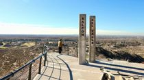 El nuevo mirador del Balcón del Valle, acorde a los nuevos tiempos y espacios de Neuquén capital.