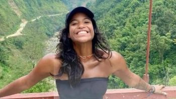 La familia de la joven que murió tras caer en un volcán de Indonesia busca saber si existieron irregularidades en el rescate. La familia de la joven que murió tras caer en un volcán de Indonesia busca saber si existieron irregularidades en el rescate.