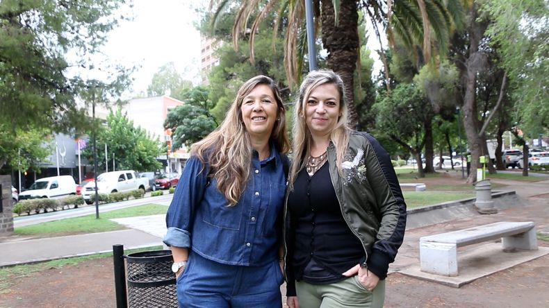Un club de citas y amigos en Neuquén: la propuesta de dos divorciadas que surgió con una falsa boda | LM Neuquen Un club de citas y amigos en Neuquén: la propuesta de dos divorciadas que surgió con una falsa boda