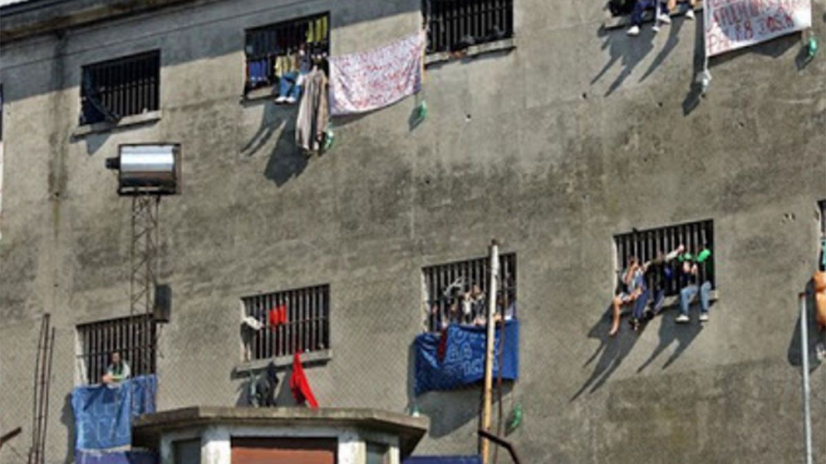 El gobierno de Javier Milei a punto de licitar la construcción de cárceles privadas thumbnail