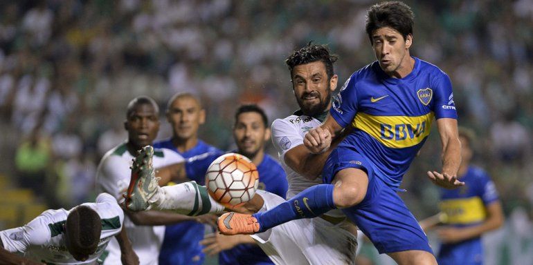 El zapalino Fabián Sambueza defendió a su equipo de los cuestionamientos por juego brusco.