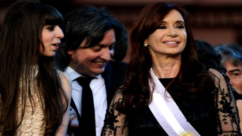 Sobreseyeron a CFK y sus hijos en las causas Los Sauces y Hotesur