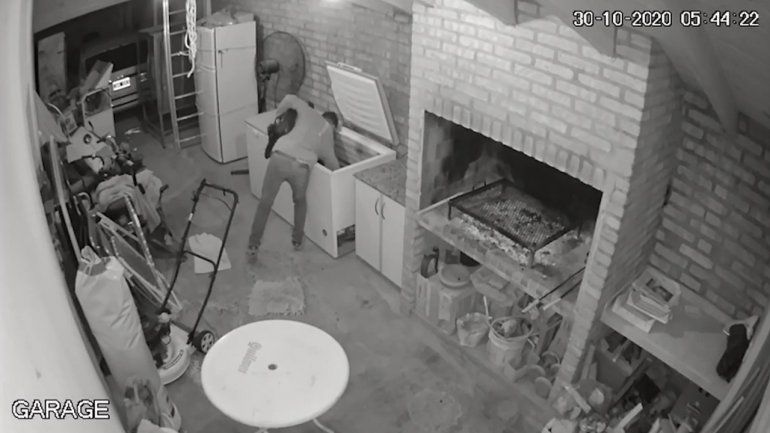 Quedó grabado al robarse un chivo y un costillar de una casa