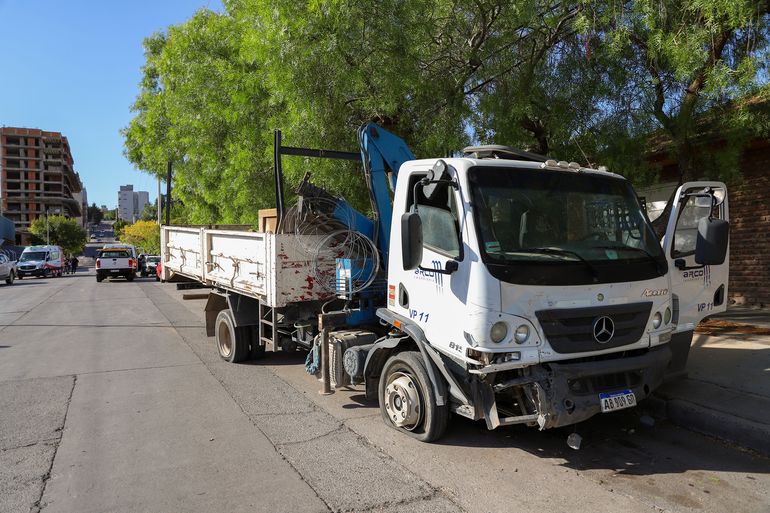 Camión sin frenos en calle Chrestía: la Policía confirmó que no cumplía con la RTO
