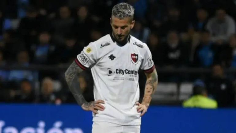 Darío Benedetto llegó a Ecuador para firmar con su nuevo club.