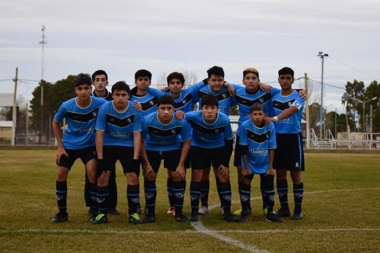 Los chicos de un equipo de Lifune sufren el robo de sus camisetas